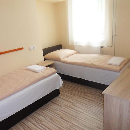 Bed and Breakfast Aba Panzió Zalaszentivan Exterior foto